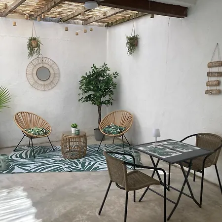Le Patio De La Place