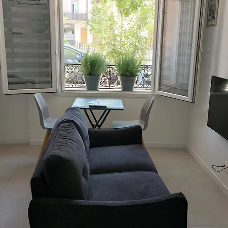 Apartamento Le Patio De La Place Saint-André-de-Sangonis